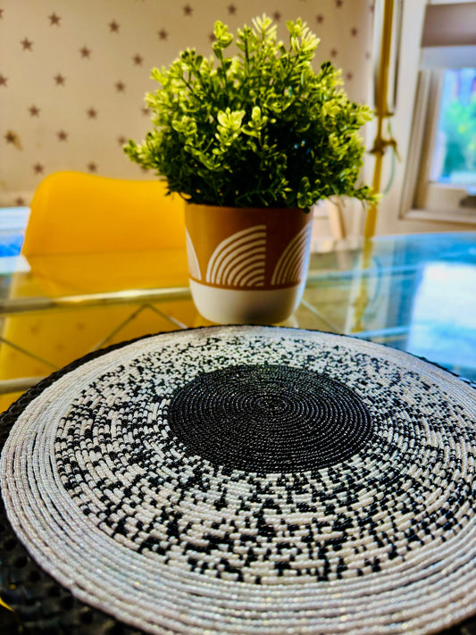 Monochrome Burst Placemat set