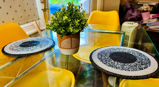 Monochrome Burst Placemat set