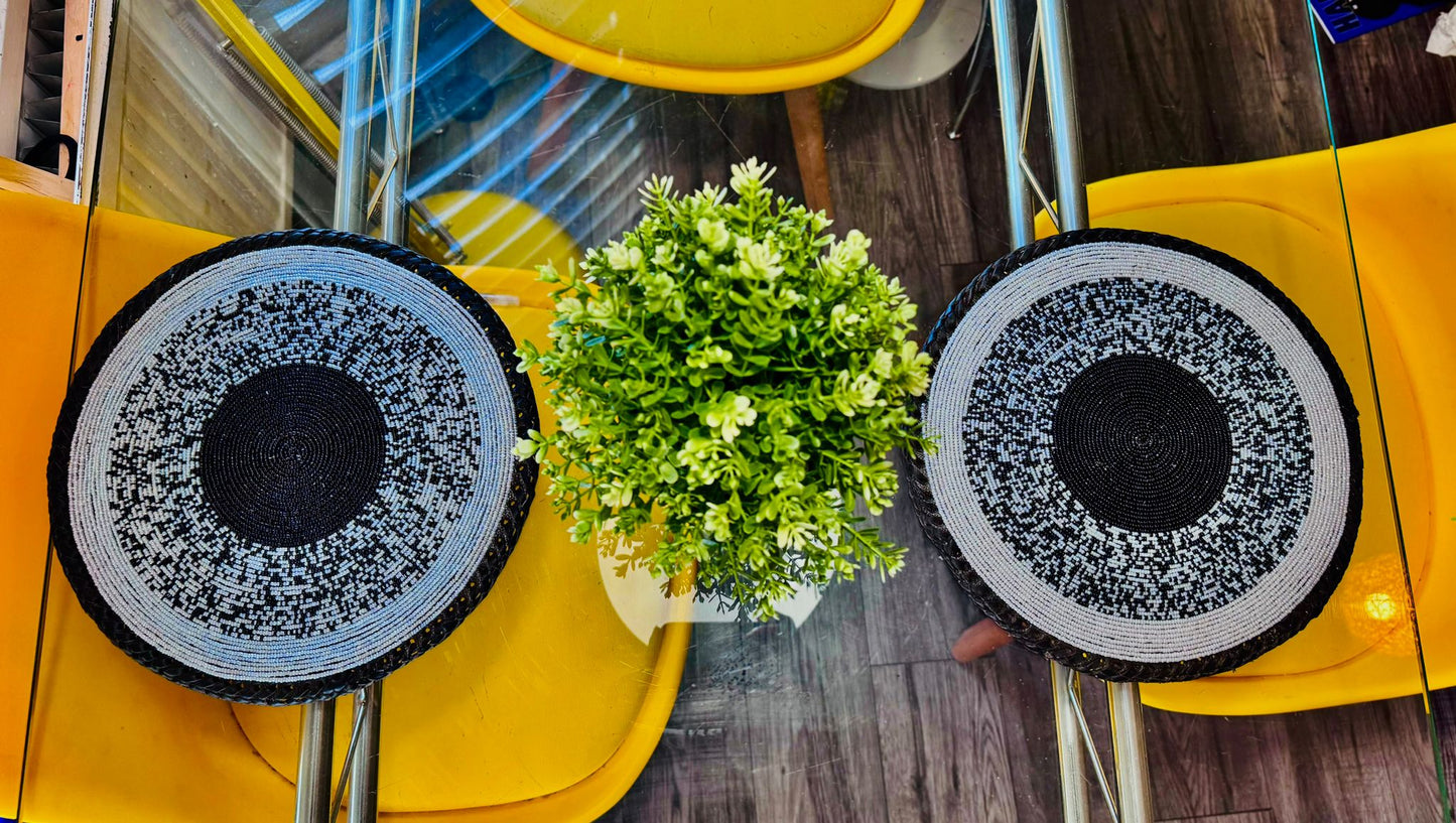 Monochrome Burst Placemat set